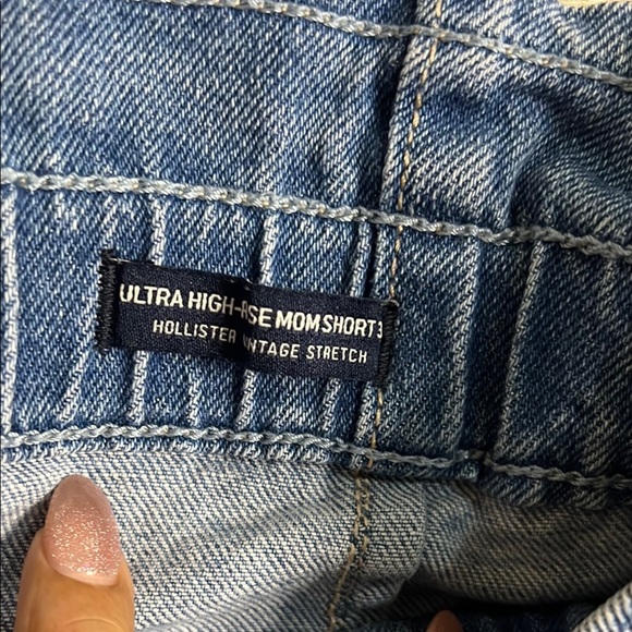 Hollister Blue Jean Shorts Classic Style size 13 juniors w31 - Picture 6 of 6